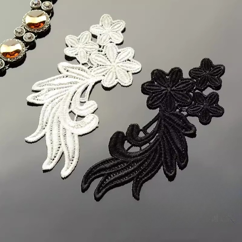 1Pairs Classic Black and White - Embroidery White Dress recension och pris