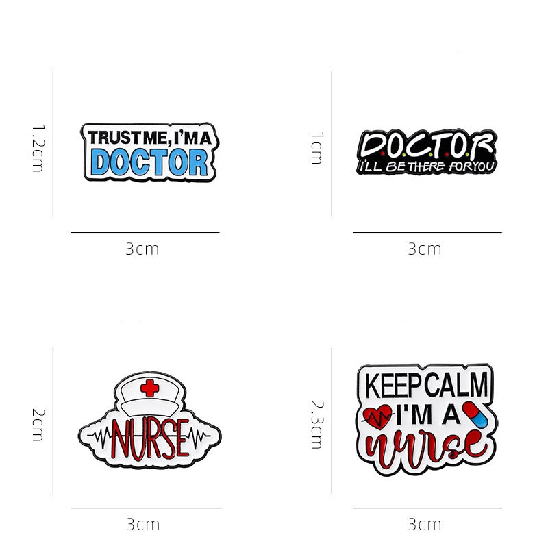 Cute Medical Series Enamel Bro - Embroidery Initials recension och pris