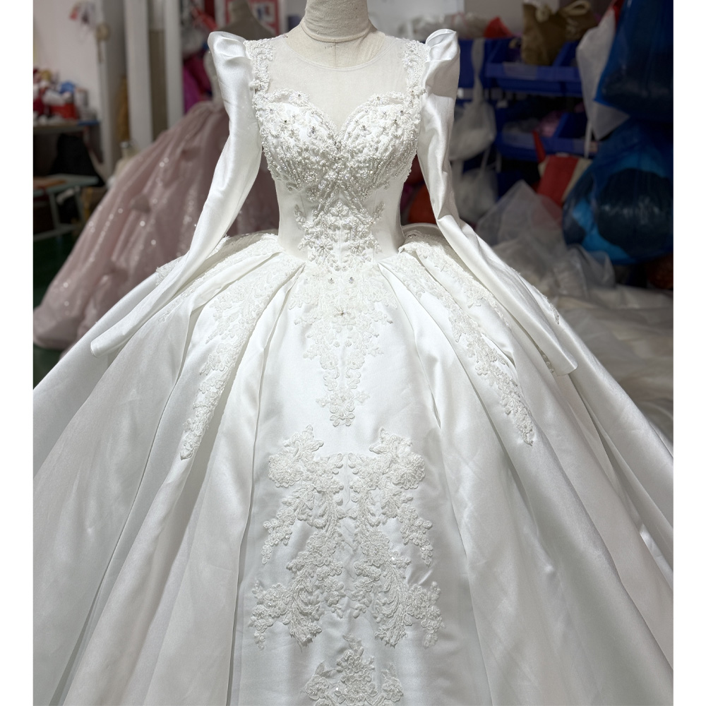 Pure White Long Sleeve Wedding - Embroidery White Dress recension och pris